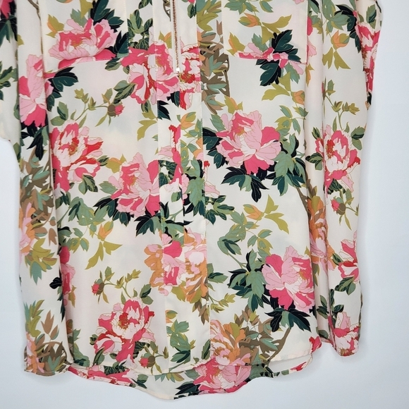 Torrid Floral Cap Sleeve Blouse Size 3X Zip Front Lightweight Top Feminine Flowy - Picture 3 of 10